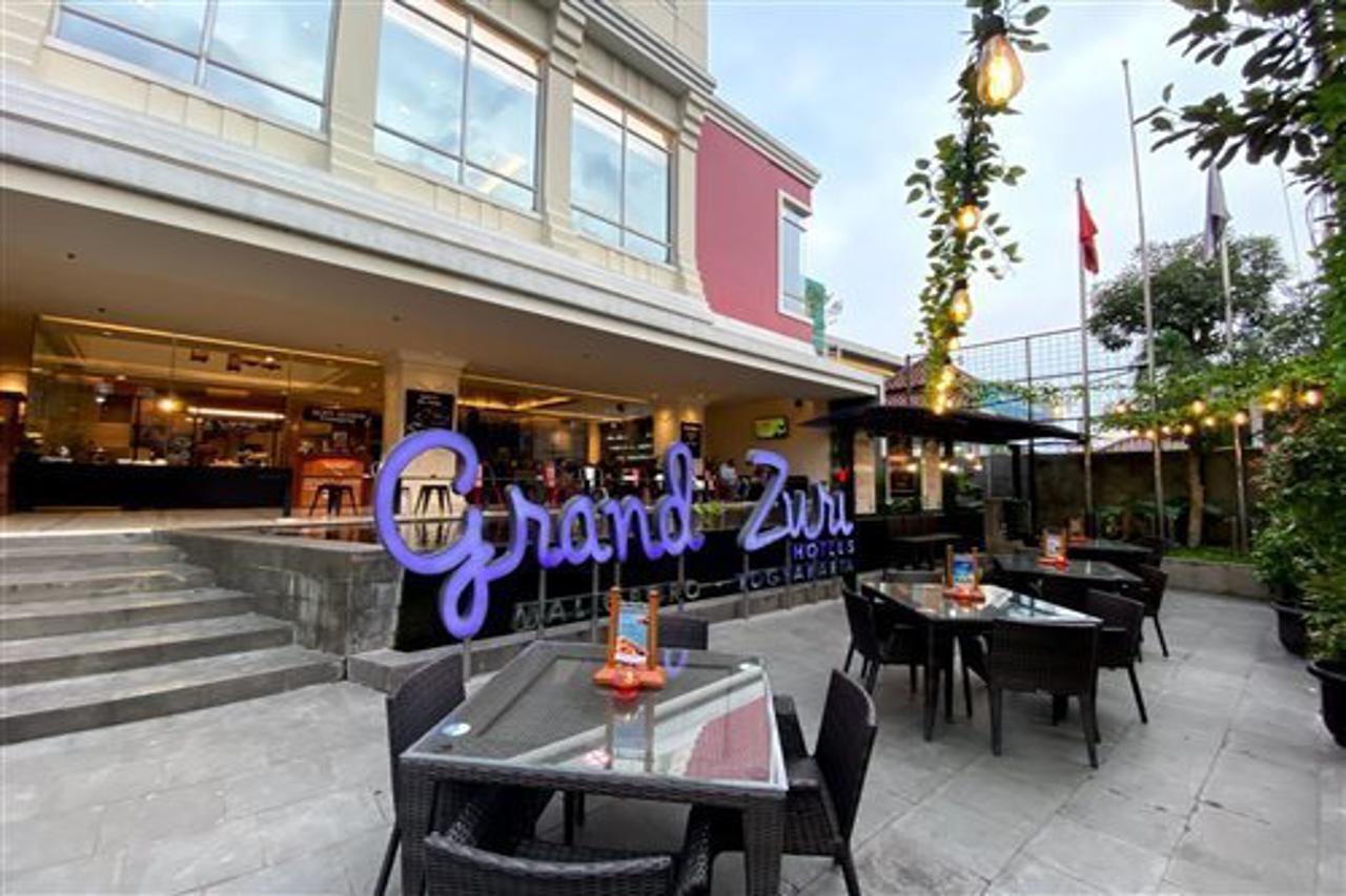 Grand Zuri Malioboro Hotel Yogyakarta Kültér fotó