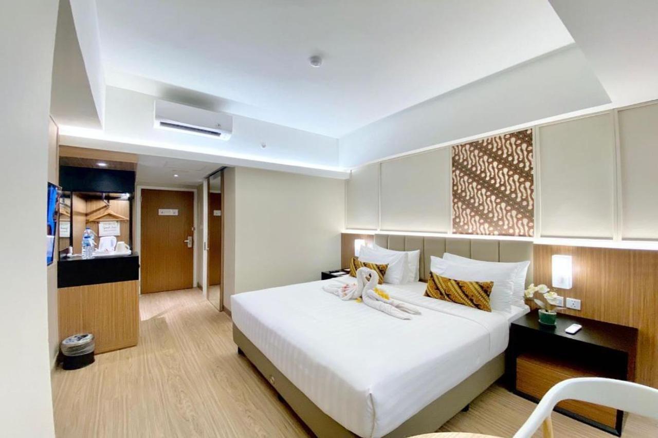 Grand Zuri Malioboro Hotel Yogyakarta Kültér fotó