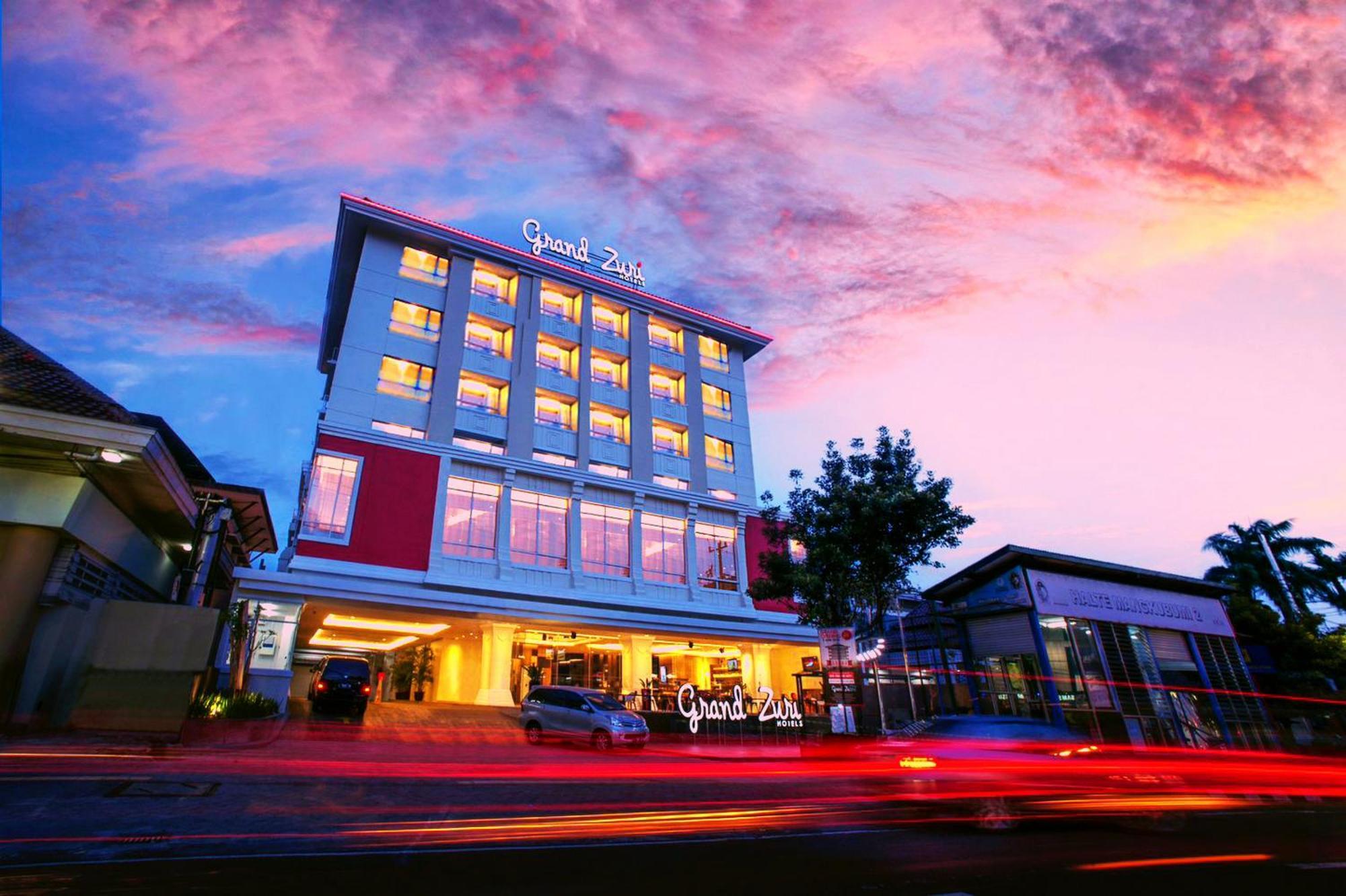 Grand Zuri Malioboro Hotel Yogyakarta Kültér fotó
