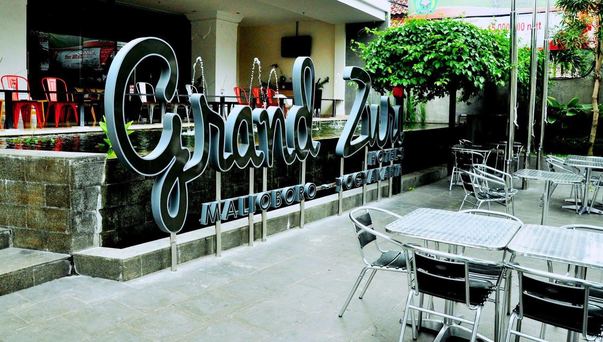 Grand Zuri Malioboro Hotel Yogyakarta Kültér fotó