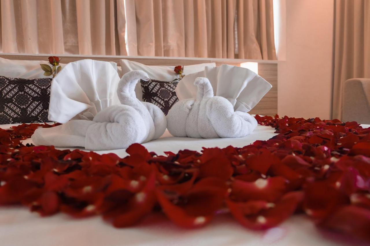 Grand Zuri Malioboro Hotel Yogyakarta Kültér fotó